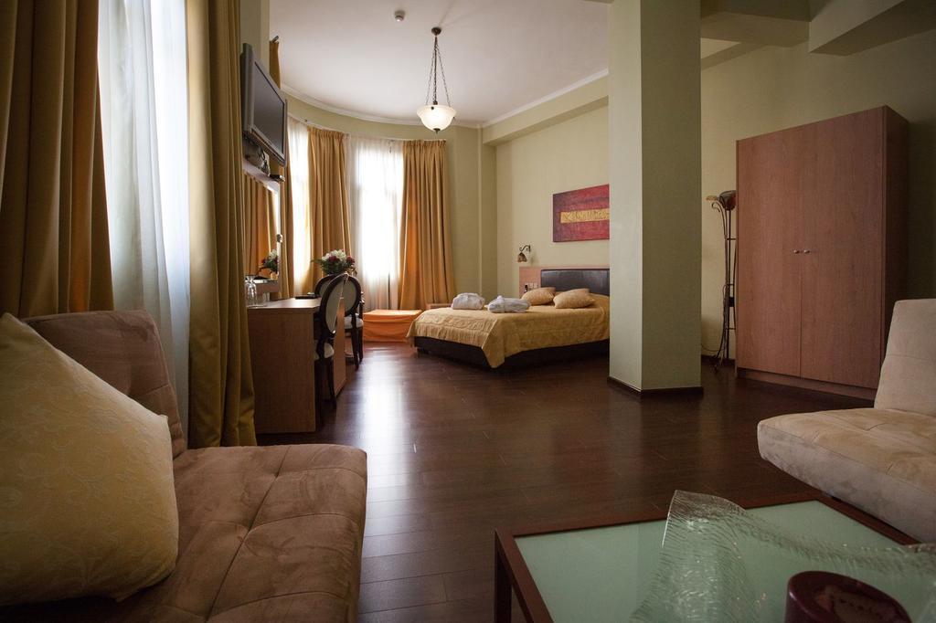 Ermionio Hotel Kozani Exteriör bild
